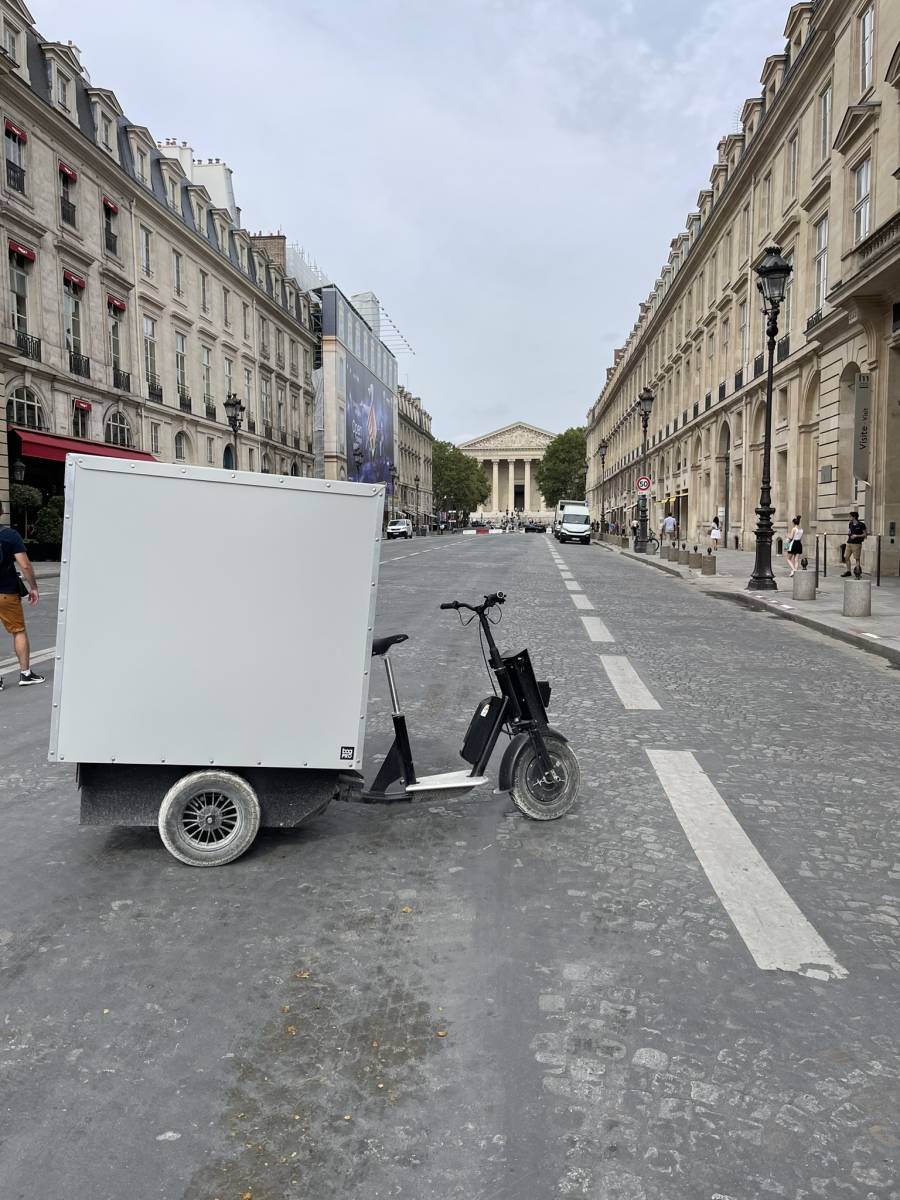 Vente de triporteurs électriques pour collecter les déchets dans les environnements encombrés Paris (75), Île-de-France