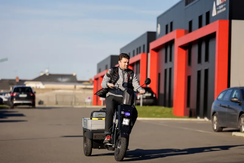 Triporteur électrique idéal pour mobilité professionnelle aeroport et industrie à 